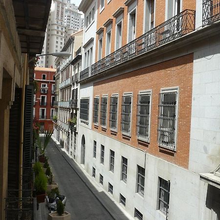 Apartamentos Manzana Мадрид Номер фото