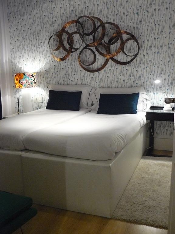 Apartamentos Manzana Мадрид Номер фото